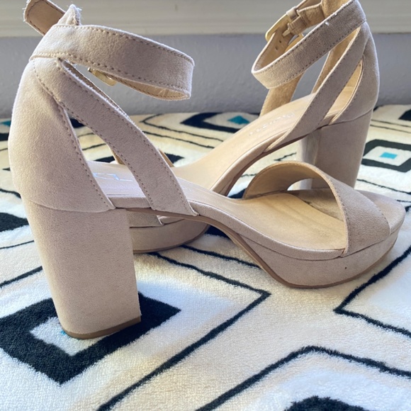 Nude Platform Heels - Picture 2 of 3